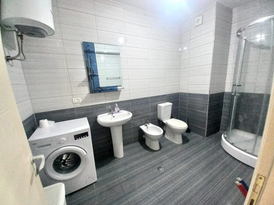 Tirana, Apartment for Rent 1+1, 3rd Floor, 65 m², €390 (Kthesa Kamzës)