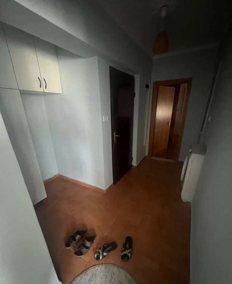 Tirane, Apartment 1+1 for Rent, 5th Floor, 56 m², 450 € (Xhamlliku)