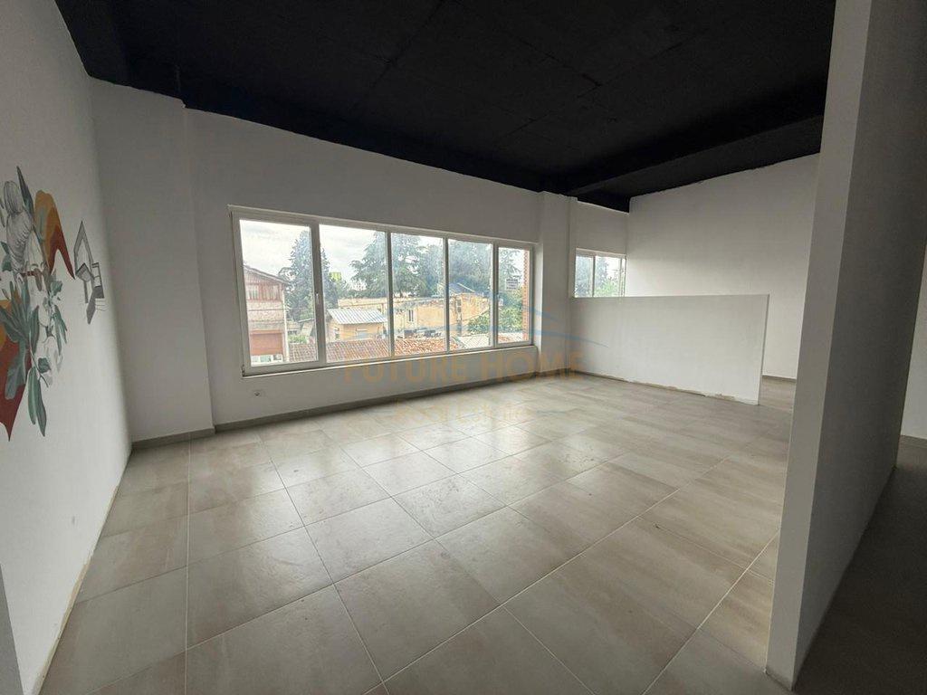 0696043713, Shitet, Ambjent Biznesi, Rrruga e Dibres