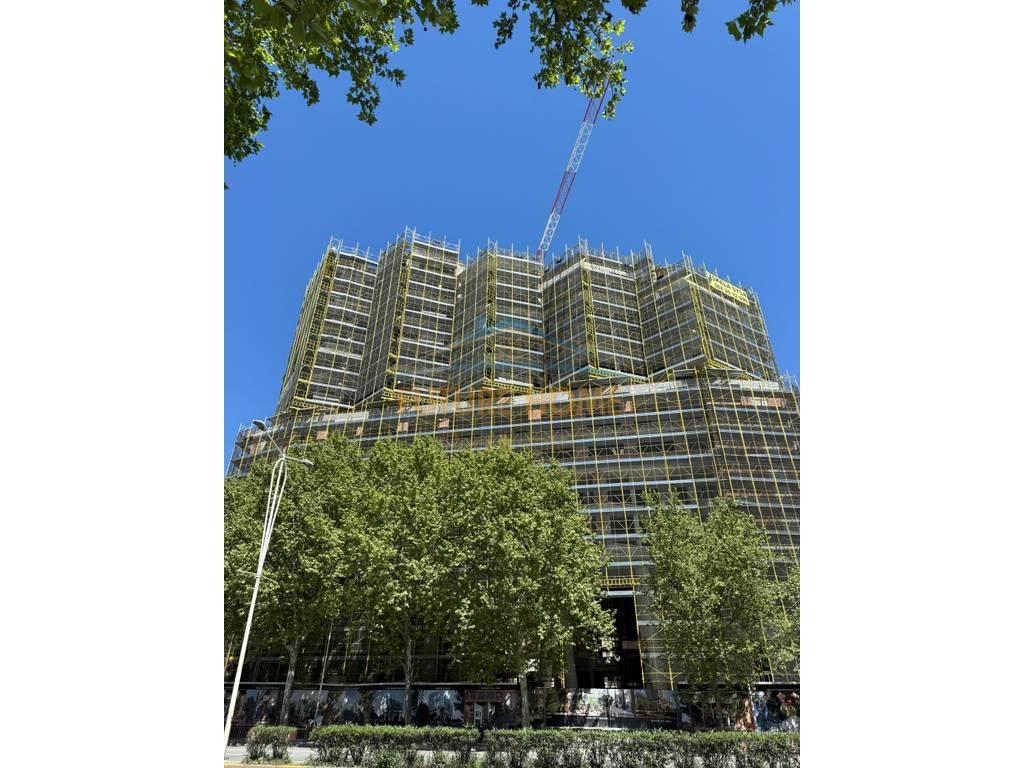 Vendita, Ambient Business, Colonnade Building