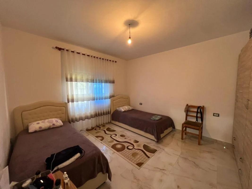 Vendbanim Privato in vendita a 4 Rrugët, Shijak