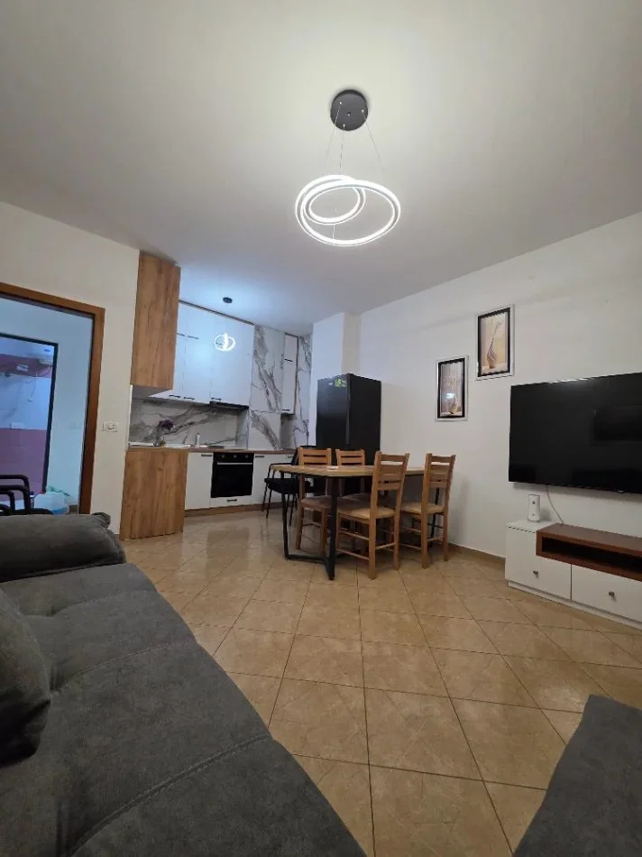 Tirana, Apartment for Rent 1+1, 4th Floor, 60 m², €500 (Zgara 5 Maji)