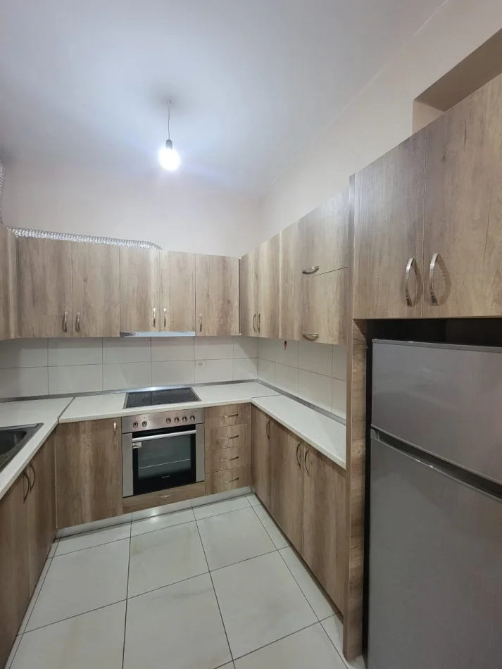 Tirane, Apartment 1+1 for Rent, 7th Floor, 70 m², €420 (Astir)