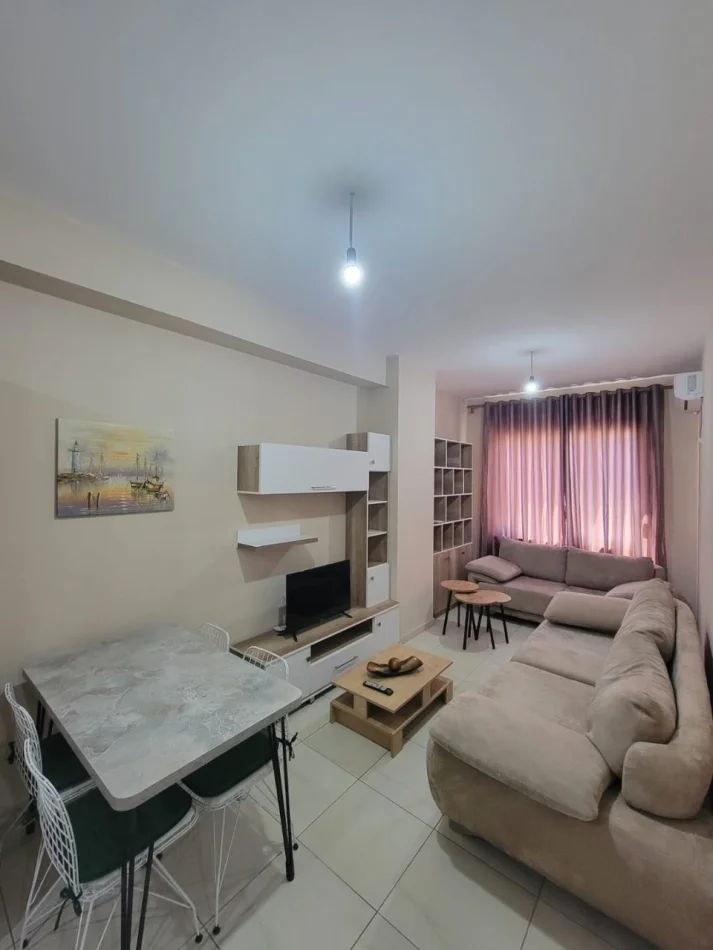 Tirane, jepet me qera apartament 1+1 Kati 7, 70 m² 420 € (Astir)
