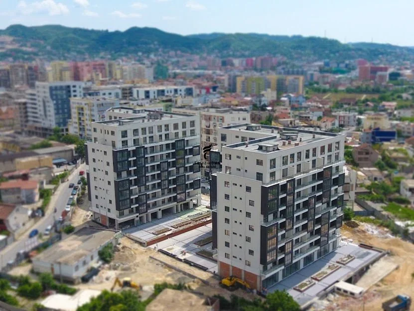 Tirane, for Sale: 2+1 Apartment, 3rd Floor, 84 m², €240,000 (RRUGA NDRE MJEDA)