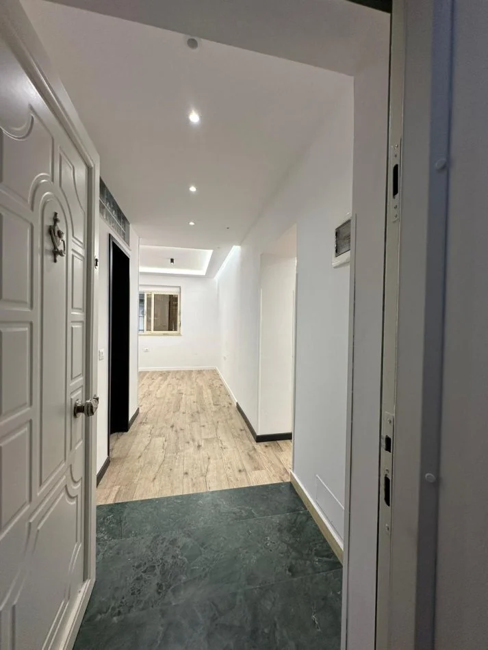Tirane, Apartment for Sale 1+1+Balcony, Floor 1, 62 m², €158,000 (BLOCK)