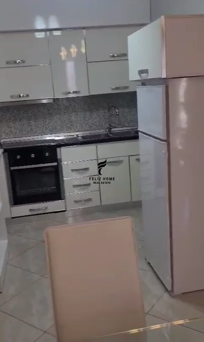 Tirana, affitto appartamento 1+1 al quarto piano, 70 m², 470 € (ASTIR)