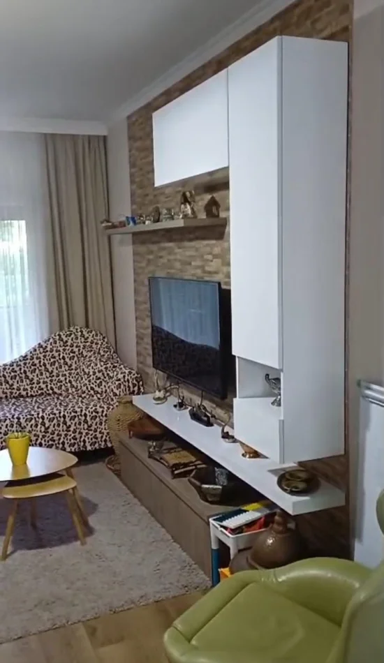 Tirane, vendesi appartamento 2+1 Piano 3, 105 m² 315.000 € (Liqeni i Thatë)