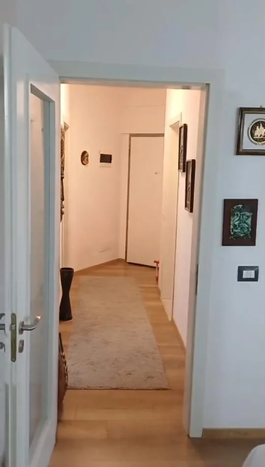 Tirane, vendesi appartamento 2+1 Piano 3, 105 m² 315.000 € (Liqeni i Thatë)