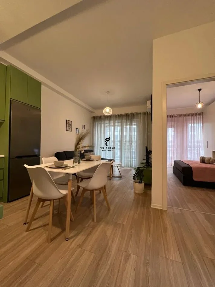 Tirane, appartamento in affitto, 1+1, Piano 3, 70 m², 700 € (Via Kavajë)
