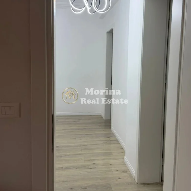 Tirane, affitto casa 2+1 Piano 3, 100 m² 600 € (Sauk)