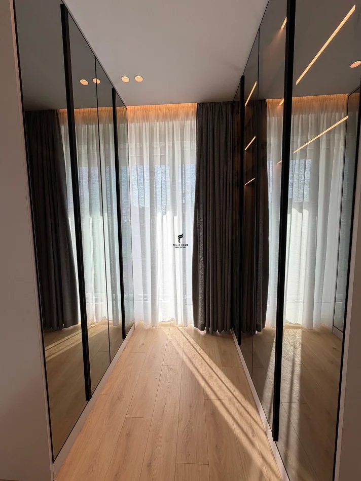 Tirane, jepet me qera Vile 3 Katshe , 650 m² 2.500 € (LIQENI I THATE)