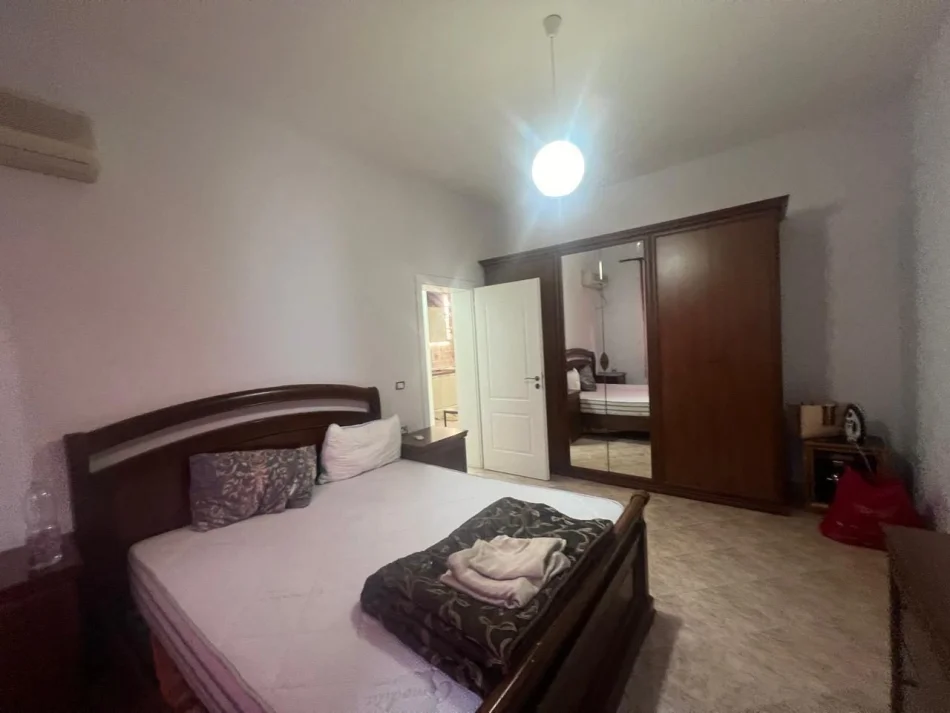 Tirane, for rent 3+1 apartment, 4th Floor, 105 m², 750 € (Vasil Shanto)