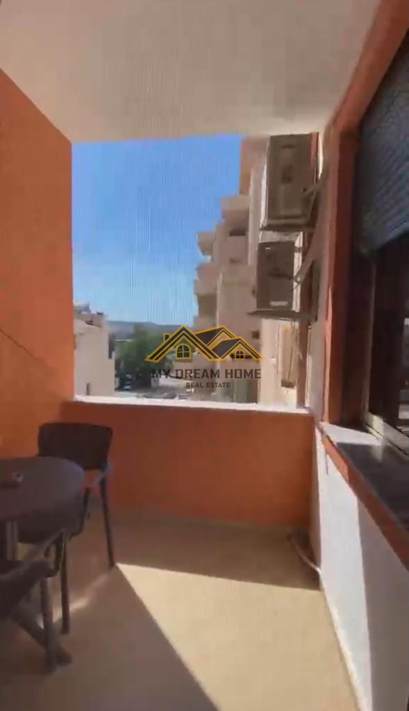 JEPET ME QIRA APARTAMENT 2+1 SHUME PRAN ME DETIN NE PLAZH UR