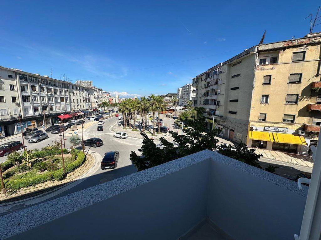 AMBIENTE IN AFFITTO VICINO STAZIONE TRENIT, DURRES