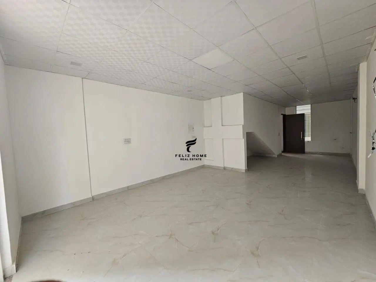 DYQAN ME QERA 100 M2 YZBERISHT 1200 EURO