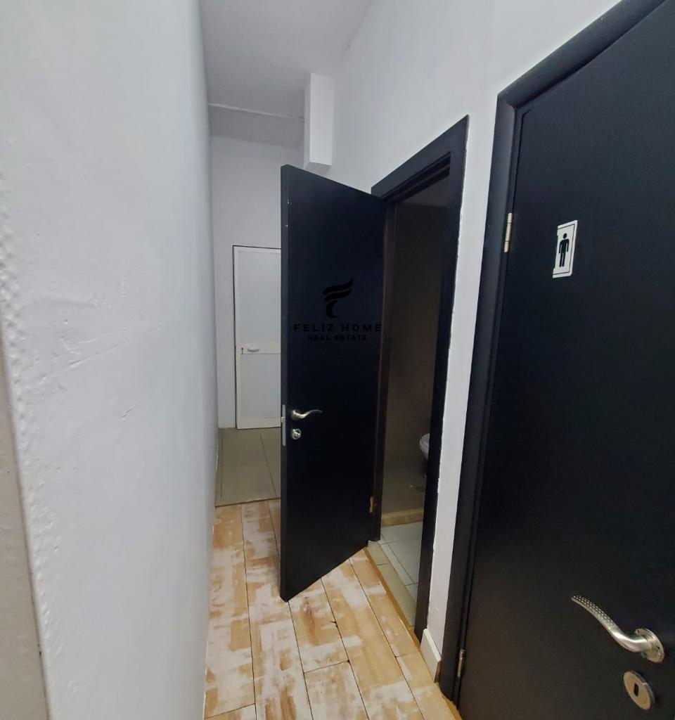 ZYRE ME QERA 200 M2 PAZARI RI 300.000 LEKE