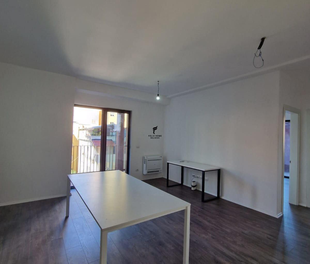 FOR RENT PER ROOM 103m2 Kavajes Street 1,070 EURO FH-80550