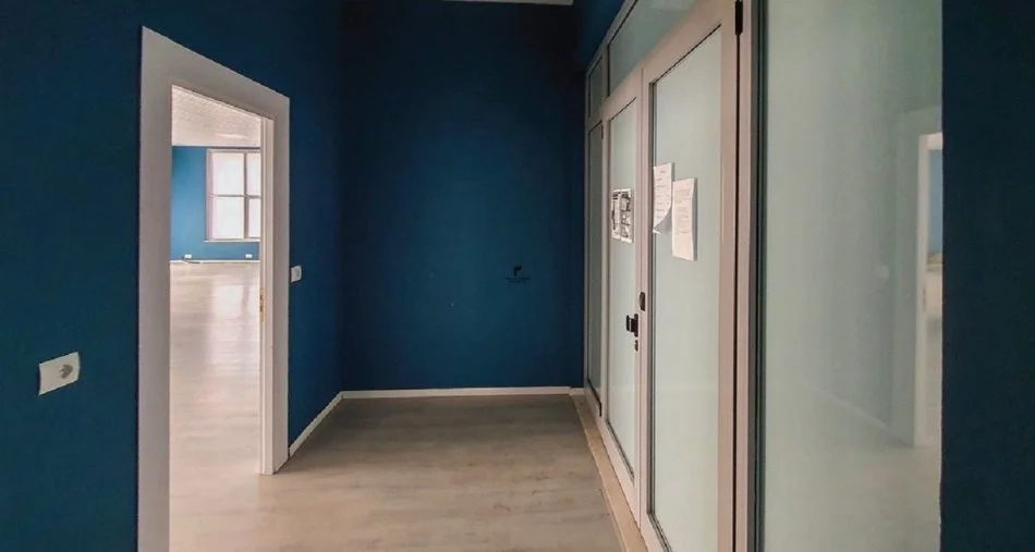 Tirane, shitet zyre Kati 1, 240 m² 600.000 € (FARMACIA 10)