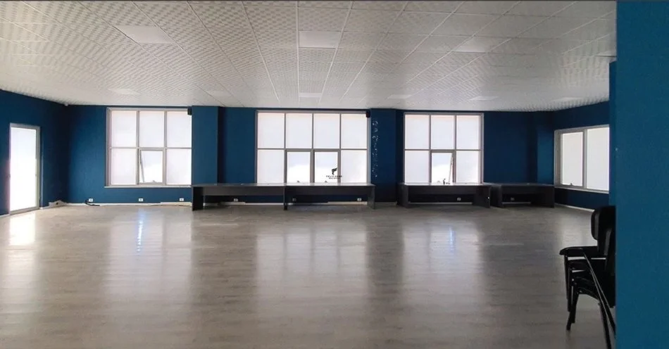 Tirane, ufficio in vendita Kati 1, 240 m² 600.000 € (FARMACIA 10)