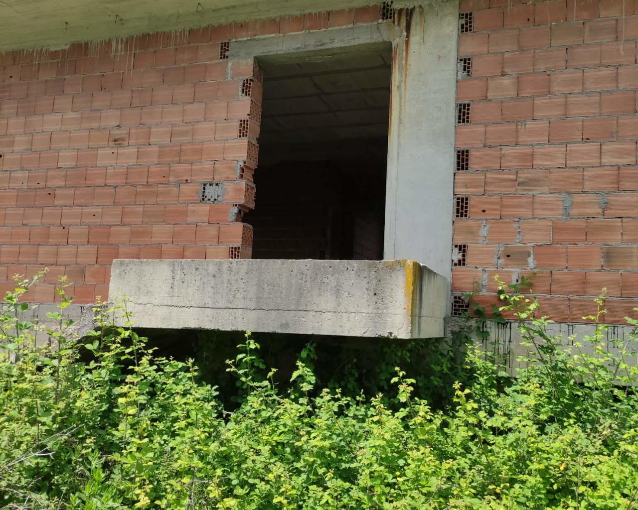 Private Houses for Sale