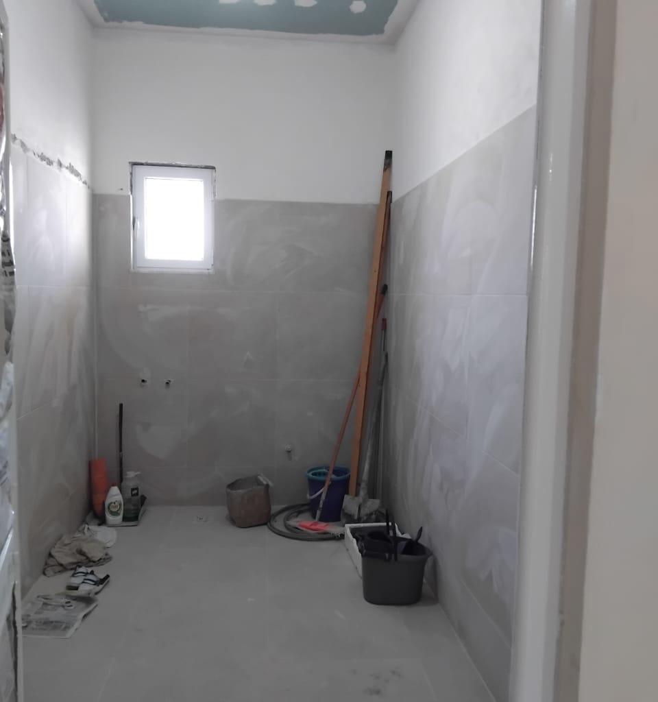 House or Commercial Unit for Sale in Patos, Neighborhood 1 May, Exchange Possible