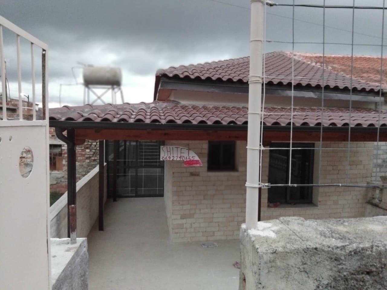 House or Commercial Unit for Sale in Patos, Neighborhood 1 May, Exchange Possible