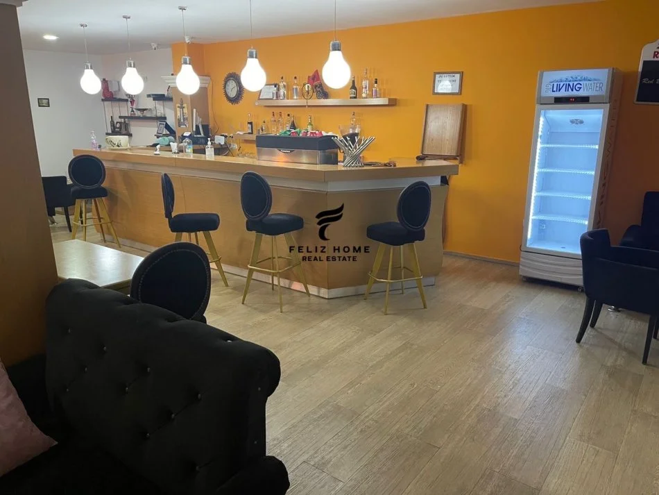 Tirane, vendita bar-ristorante Kati -1, 237 m² 295.000 € (VIA HOXHA TAHSIM)