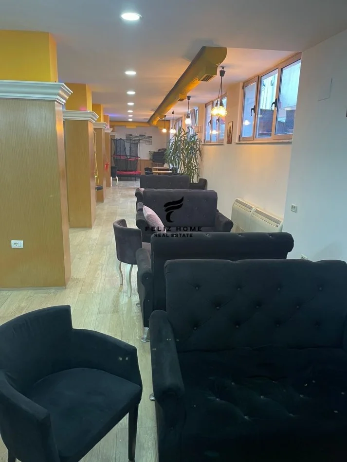 Tirane, vendita bar-ristorante Kati -1, 237 m² 295.000 € (VIA HOXHA TAHSIM)