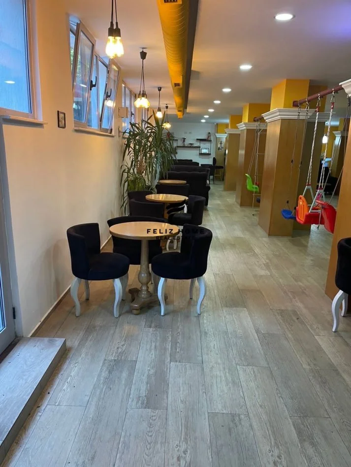 Tirane, vendita bar-ristorante Kati -1, 237 m² 295.000 € (VIA HOXHA TAHSIM)