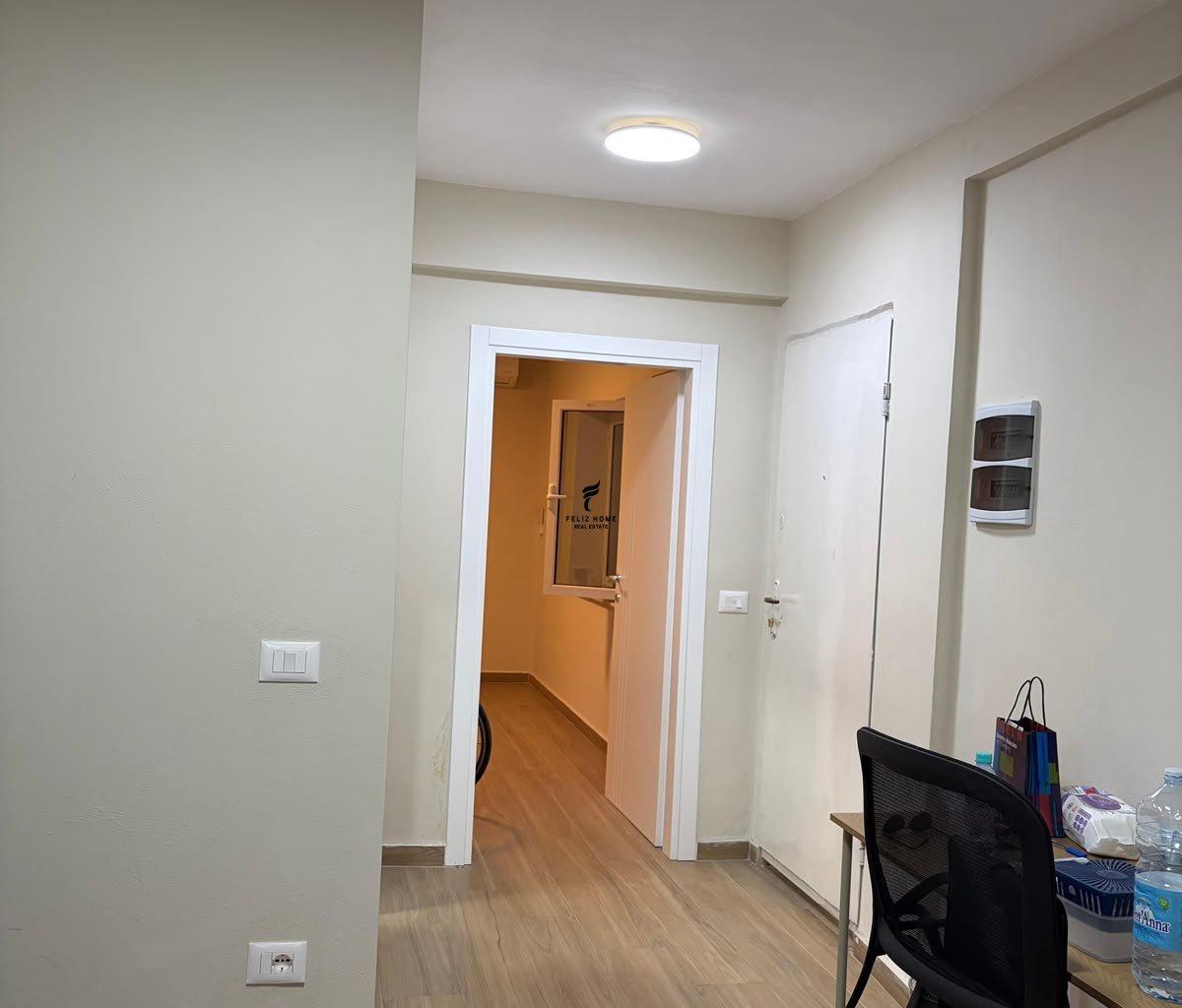 Zyra con affitto di 50 m² presso Willson - 55.000 LEKE