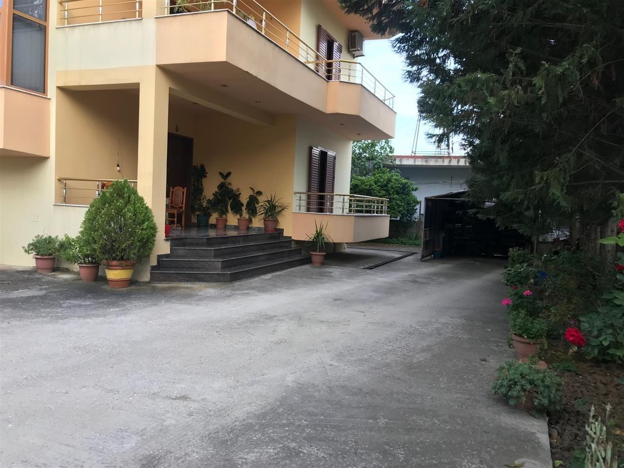 Vendesi o da ristrutturare