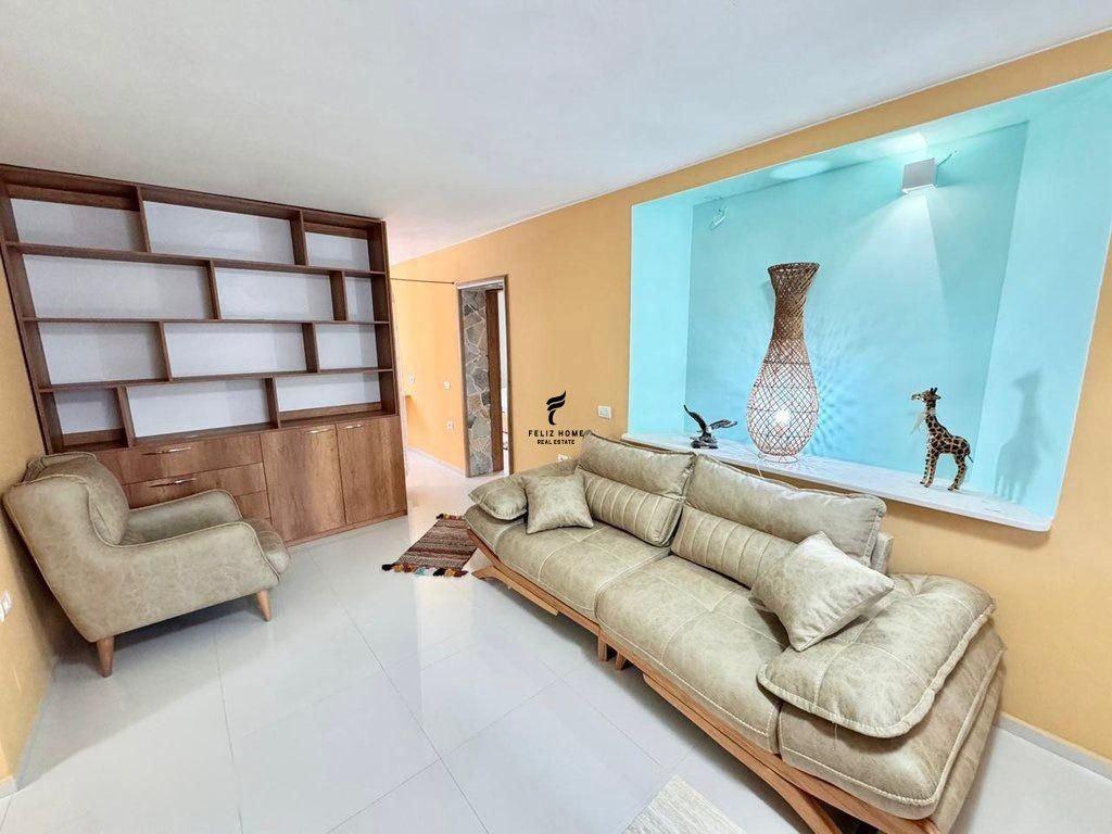 APARTAMENT ME QERA 2+1 SHESHI WILLSON 800 EURO FH-73928