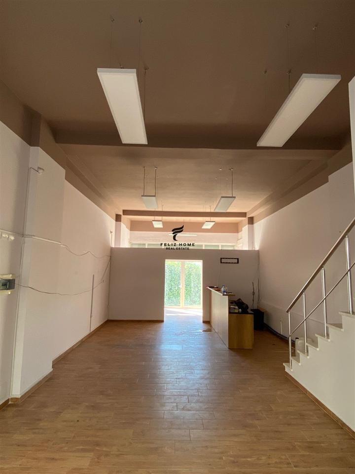 Commercial Space for Rent 120m2 21 Floors 750 Euro