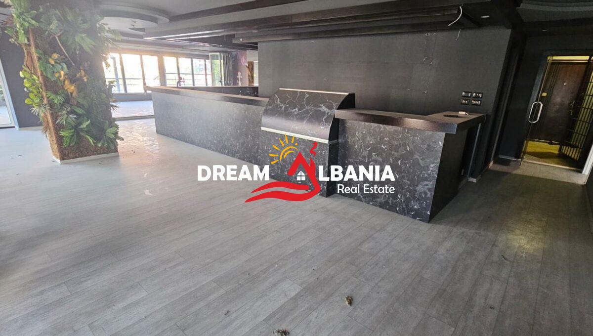 Shitet ambient biznesi kati 2 Rr. Dritan Hoxha(ID 4171643)