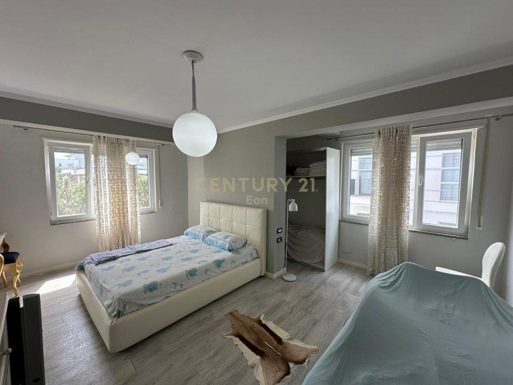 FOR SALE: First Floor Apartment with Terrace, 2+1+2 in Mali Robit