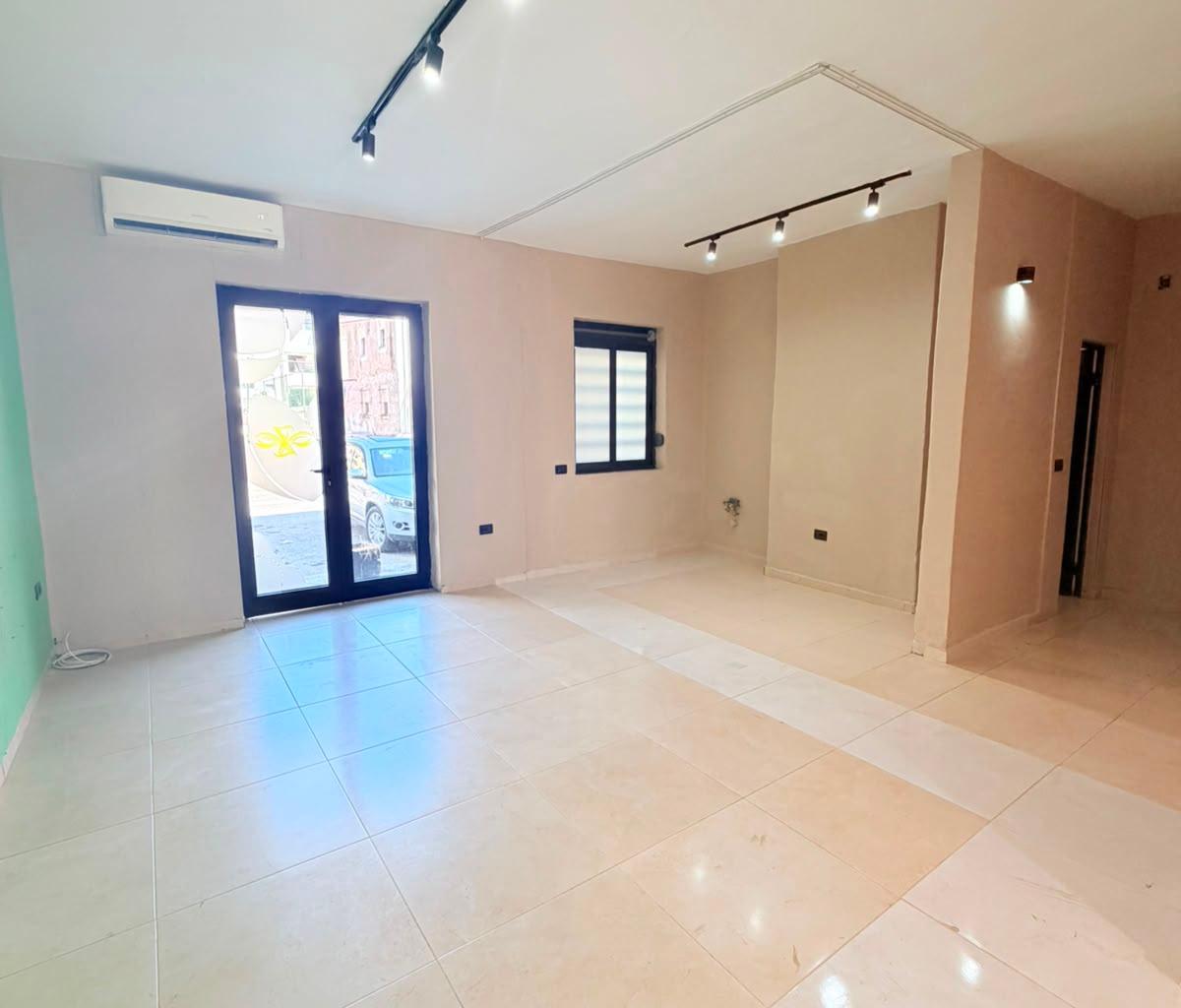 JEPET ME QERA AMBIENT BIZNESI NE LAGJEN 17, DURRES