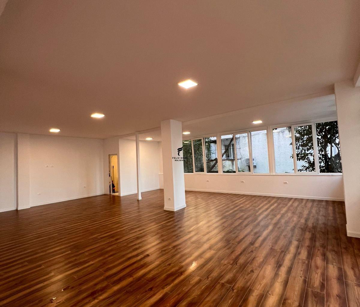 ZYRE ME QERA 150M2 LIQENI I THATE 180.000 LEKE FH-80334