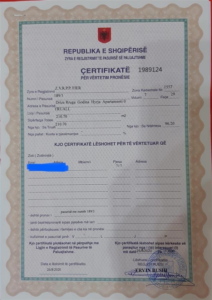Fier - Garage e terreno in affitto con certificato di proprietà