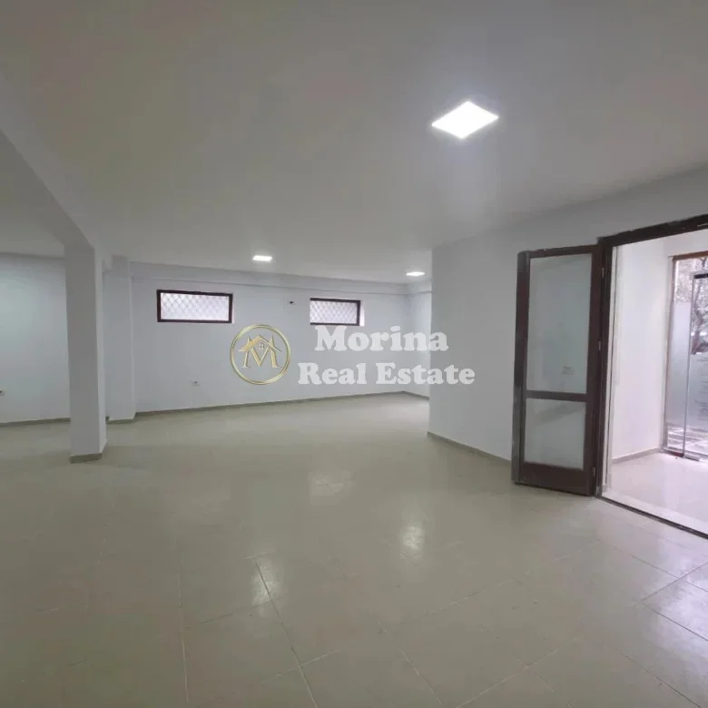 Tirana, vendita locale commerciale al piano 1, 90 m², 180.000 € (Vende in vendita)