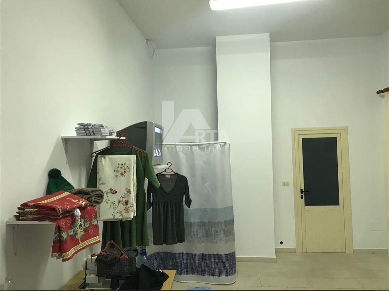 Njesi in vendita a Fier-12154338
