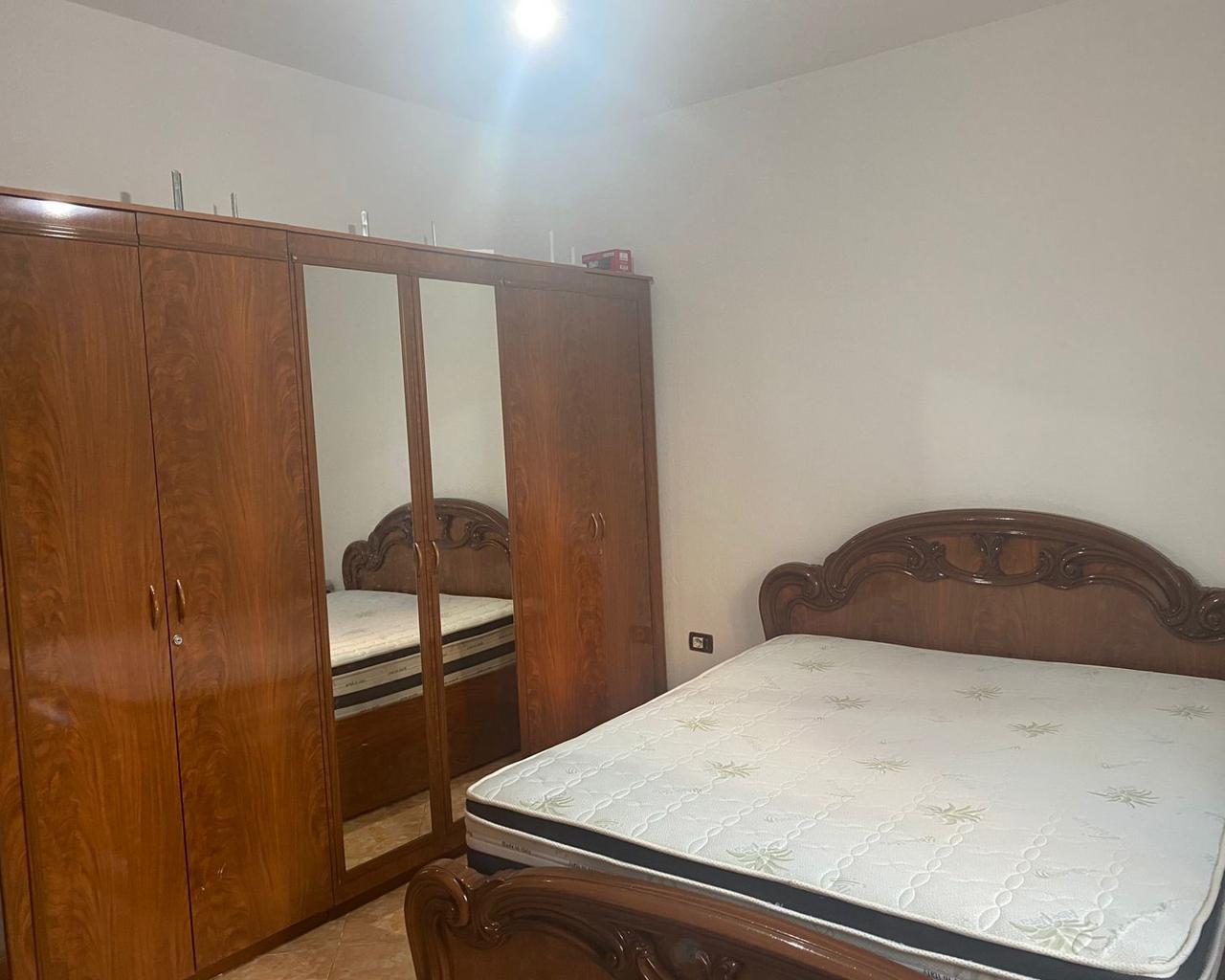Affittasi appartamento 1+1 in via Don Bosko Tirana