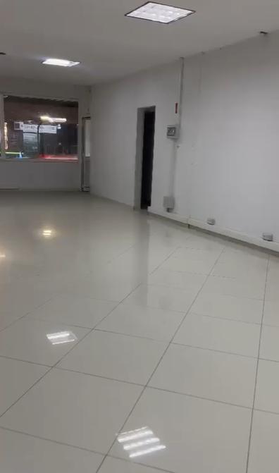 Zyra in affitto di 170 m² ad Astir a 2000 euro