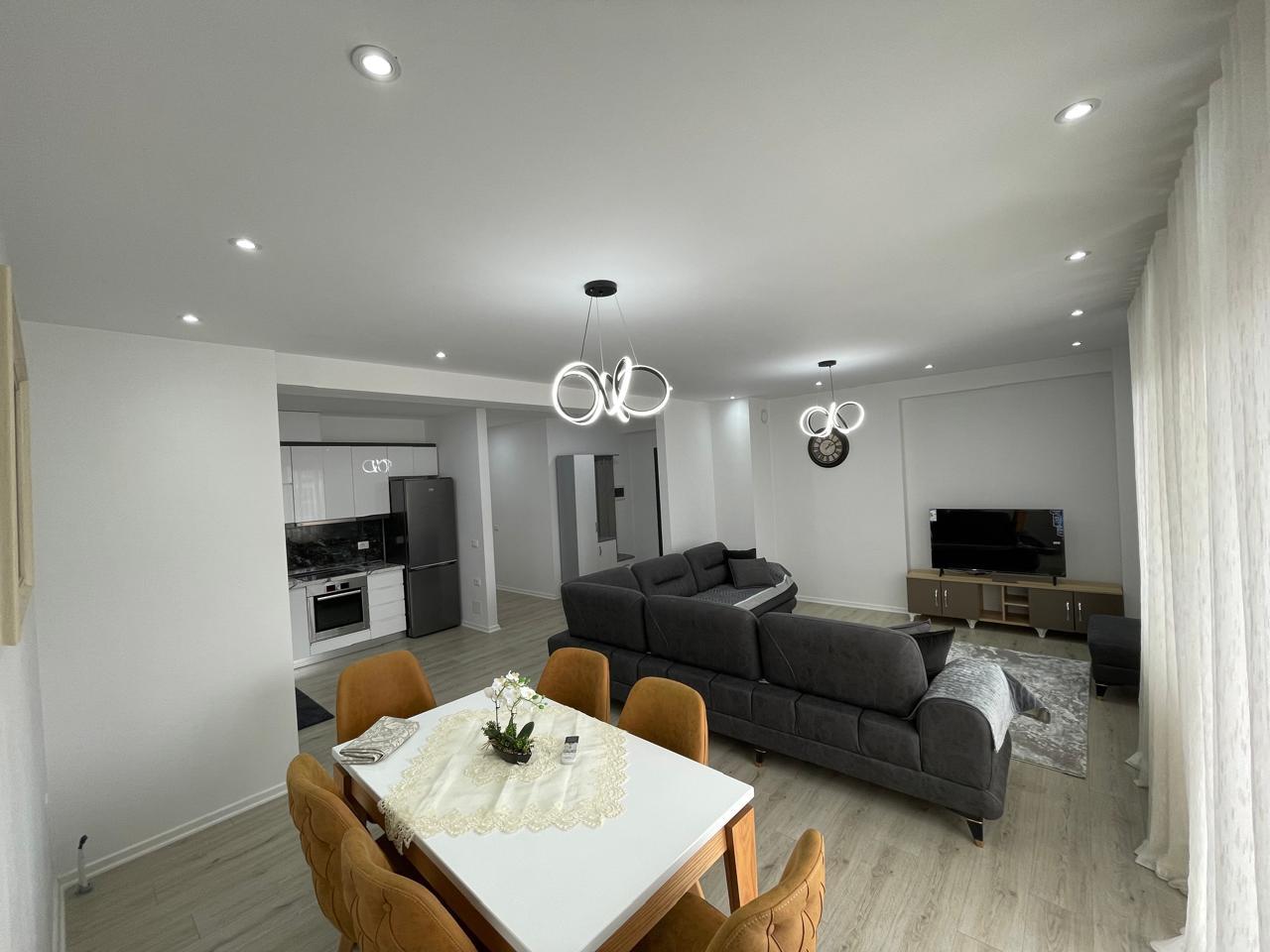 Jepet me qera apartament i ri!