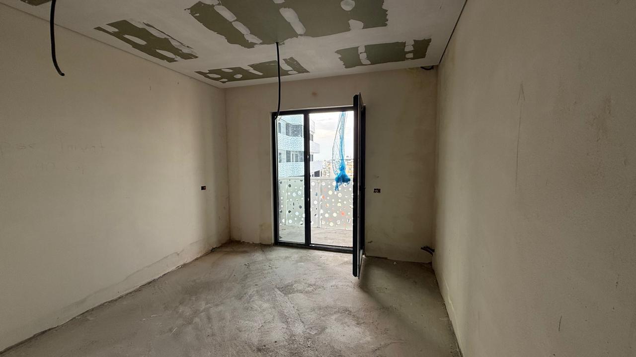 🏡 Appartamento 2+1+2 – Corner Residence Rruga e Kavajës