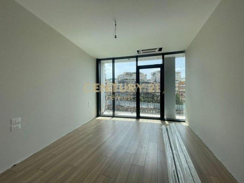 LAKE VIEW, APPARTAMENTO PER ABITAZIONE O UFFICIO 2+1+2+POSTO AUTO INCLUSO