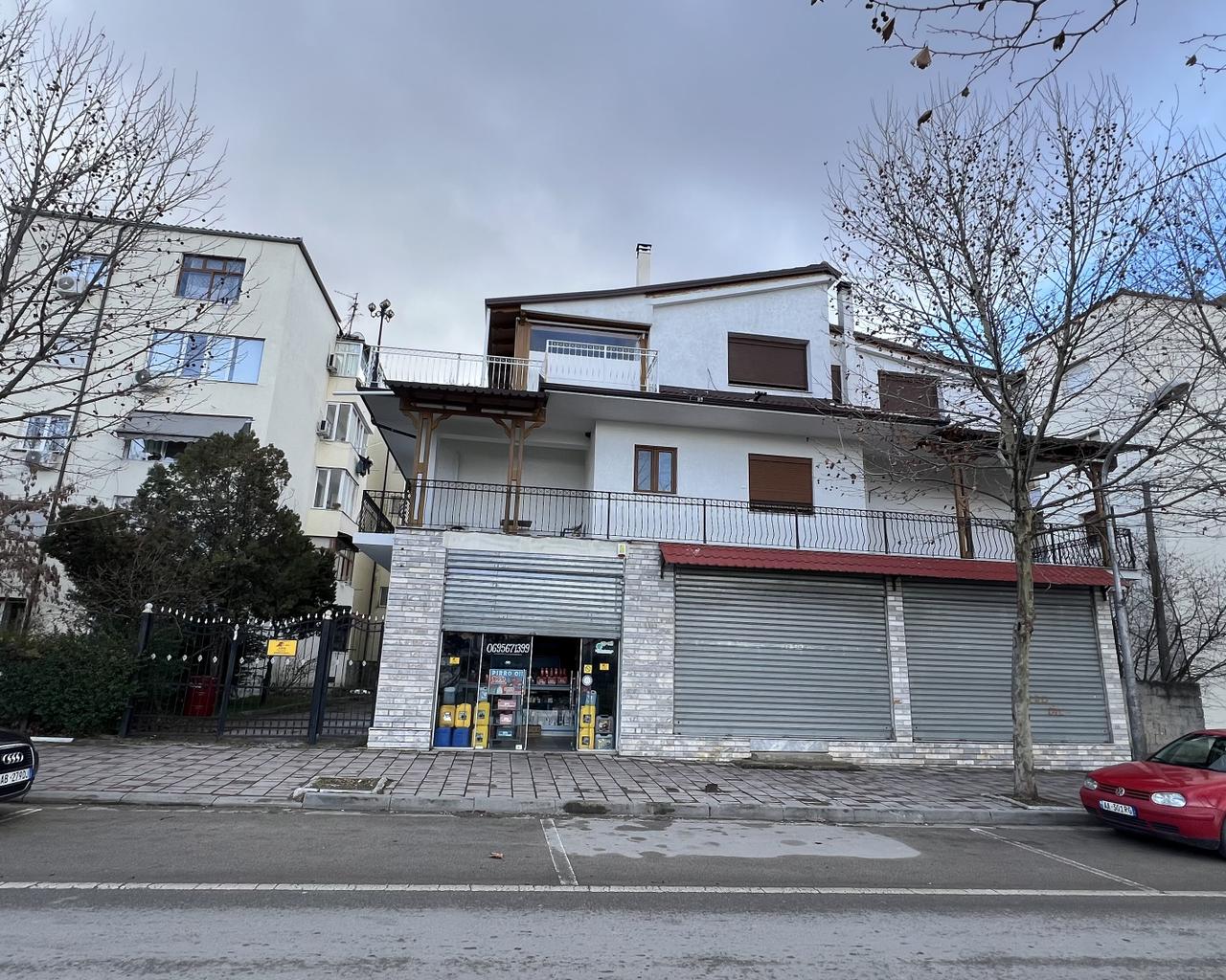 Vile per Shitje Stadiumi Korce