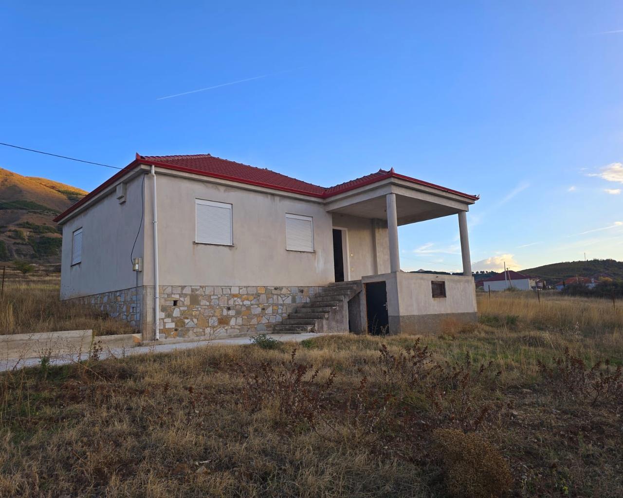 🏡 Shtëpi Private e Investuar – Super Mundësi! Ne Barc