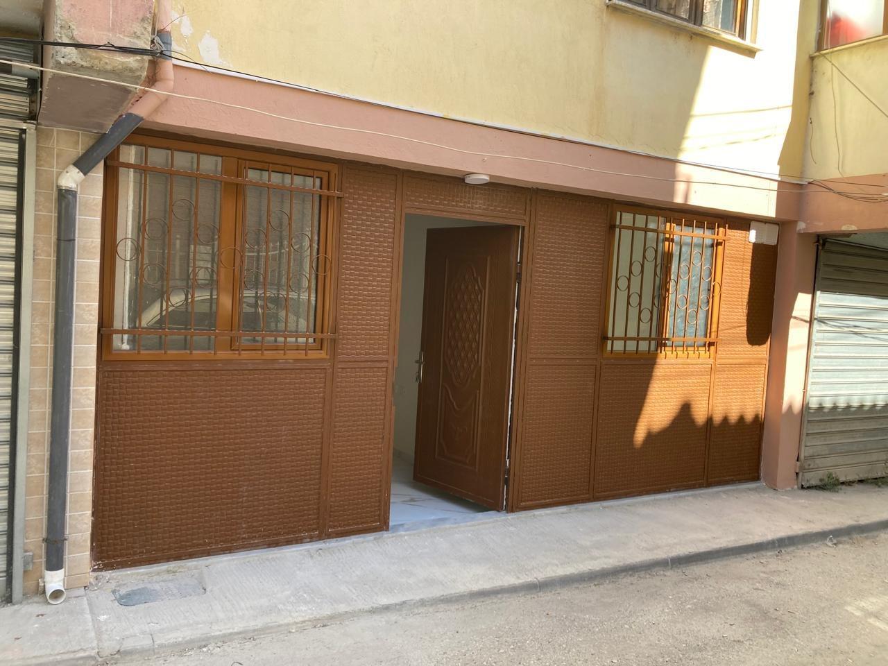 Shitet apartament i ri Korce