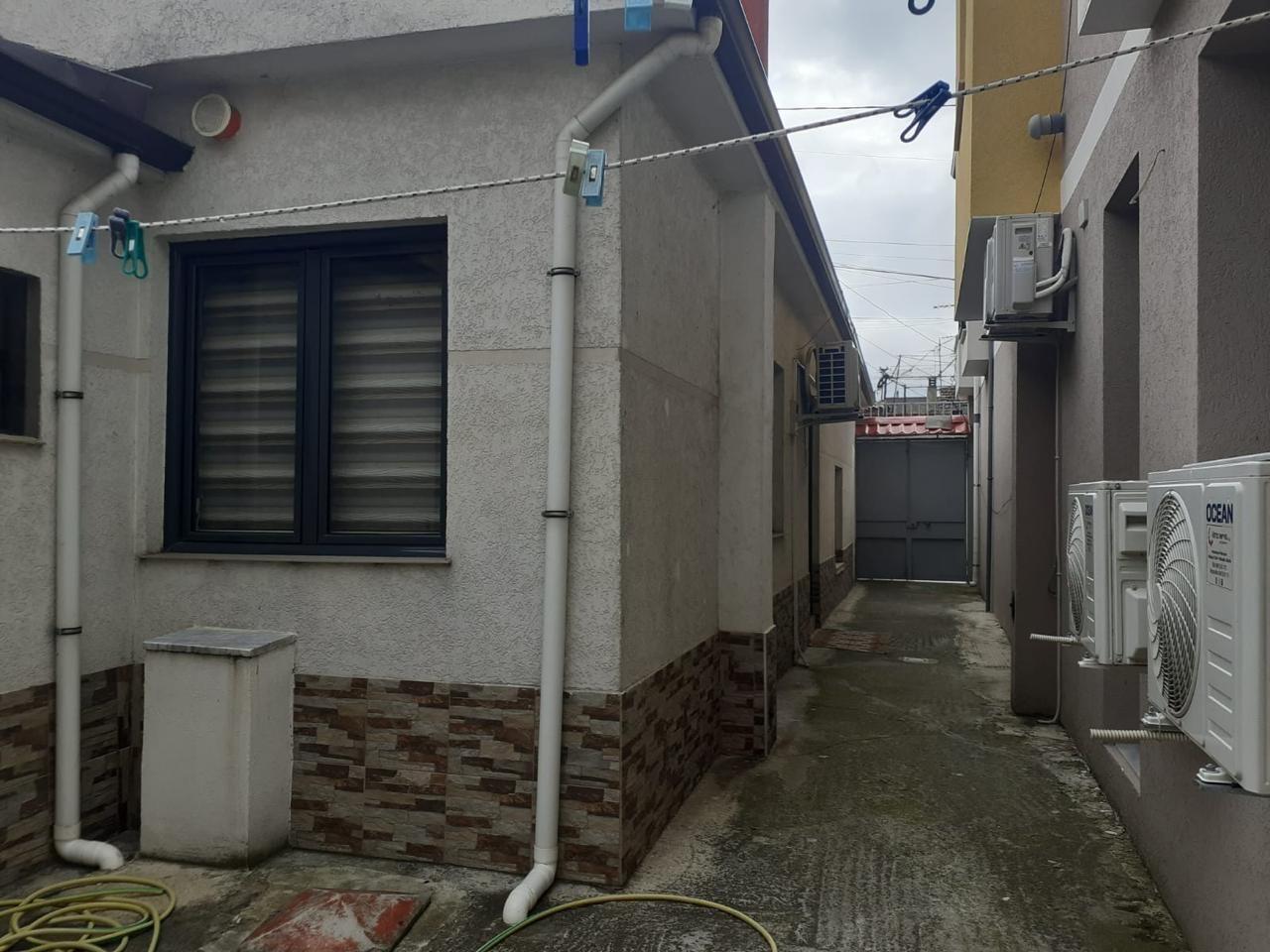 Vendesi ingresso in affitto a Korçë